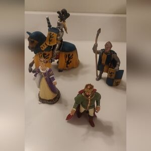 Medieval Knight and Royal Family Toy Set